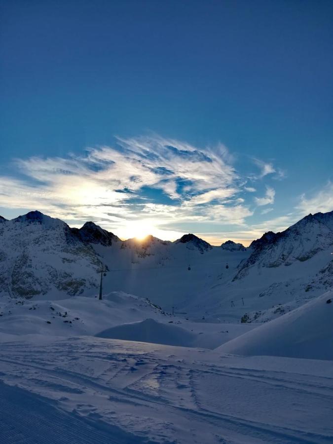 Ferienwohnung Apart Larcher Arzl im Pitztal Exterior foto